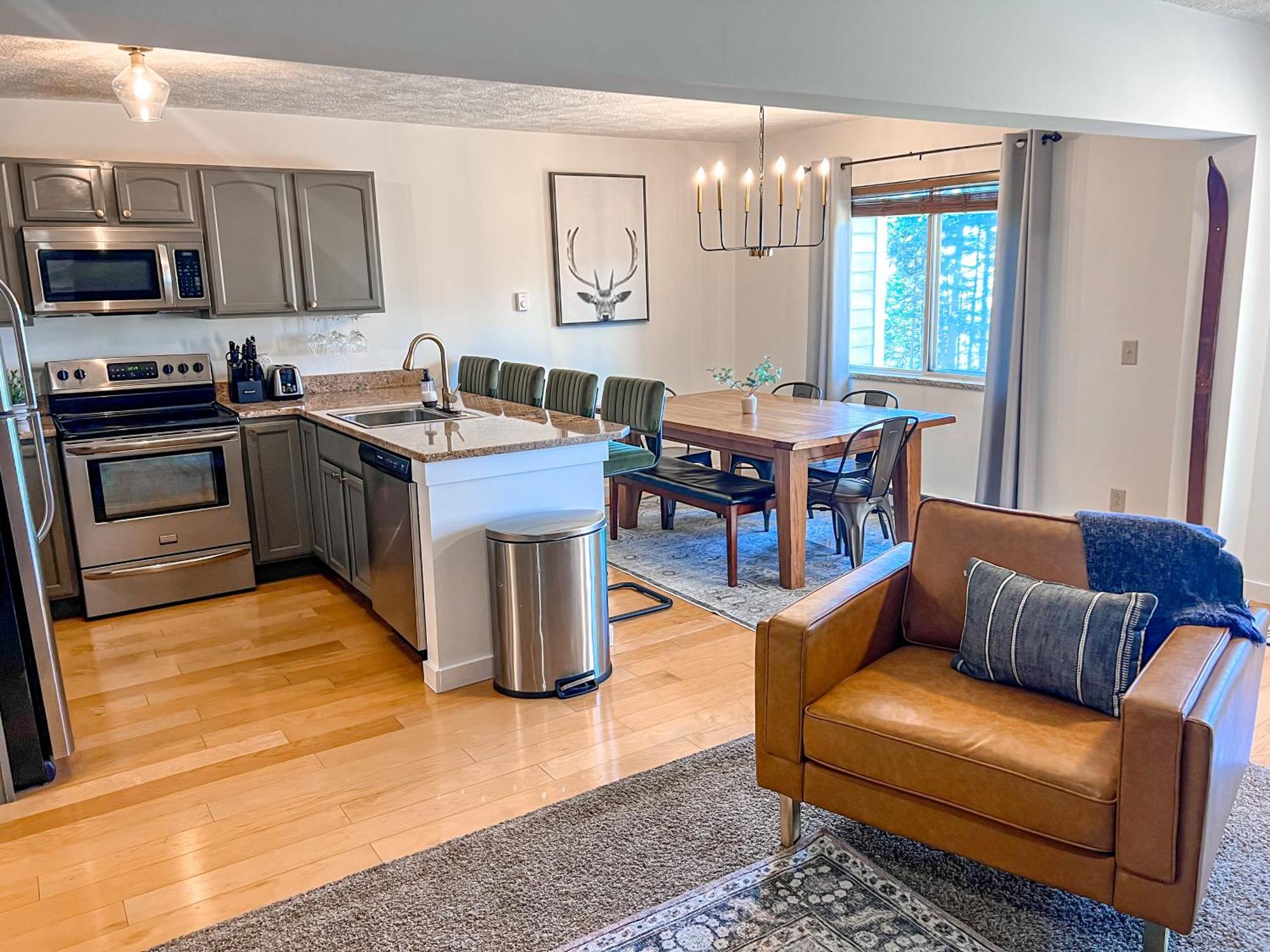 Remodeled Summit Condo At Snowshoe - Modern & Cozy Eksteriør bilde