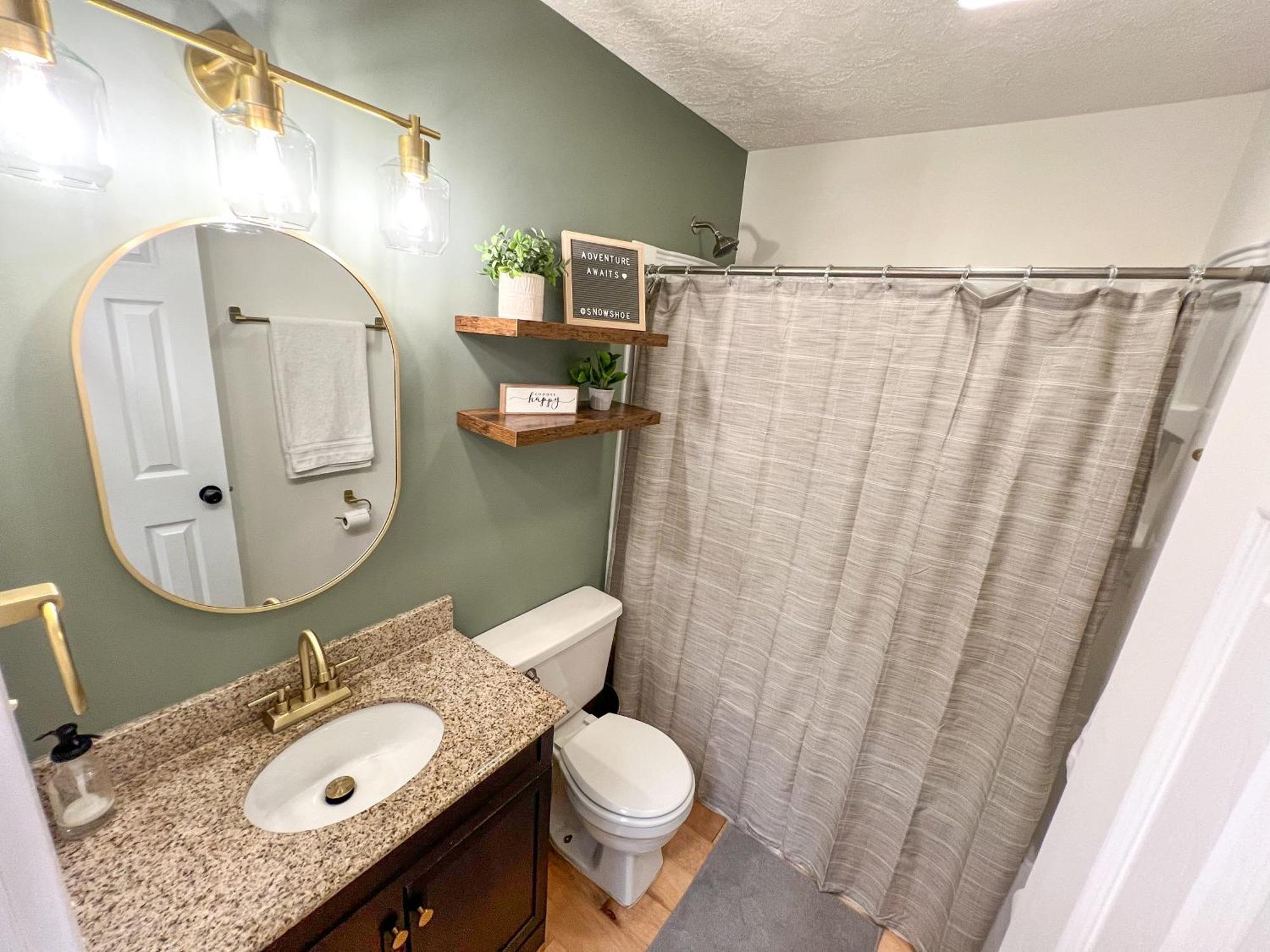 Remodeled Summit Condo At Snowshoe - Modern & Cozy Eksteriør bilde