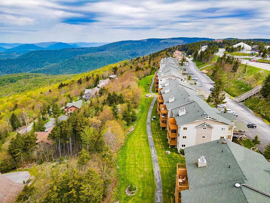 Remodeled Summit Condo At Snowshoe - Modern & Cozy Eksteriør bilde